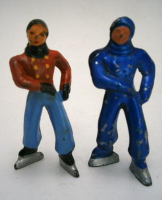 Pair of Ice Skaters Dimestore Figures