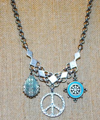 "LUCKY BRAND" Necklace with 3 Pendants on a Dark Silver Tone Chain 14" L