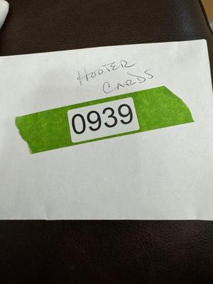 Hooters Calendar Girls 1993 Collectable Card Pack