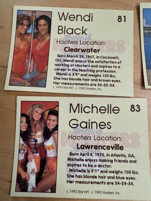 Hooters Calendar Girls 1993 Collectable Card Pack