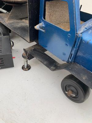 Vintage Hand Crafted From Scratch Heavy Metal Crane