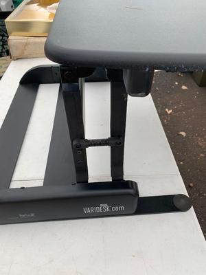 Clean Veridesk Pro Plus 36 Work Desk