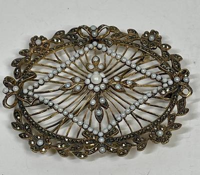Vintage OVAL Pin Brooch Jewelry, Gold Toned Metal and White Iridescent Stones
