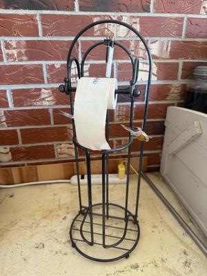 Toilet tissue holder