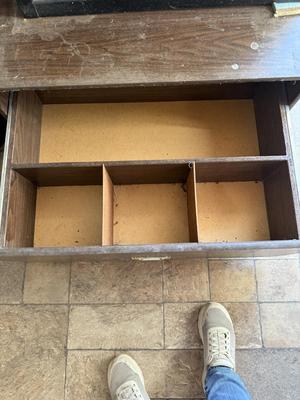 Storage drawer