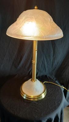 Beautiful, frosted glass lamp with Roses - With night-light base