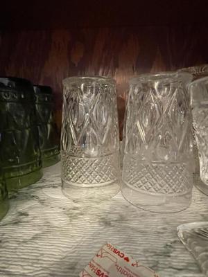 VARIETY OF DRINKING GLASSES