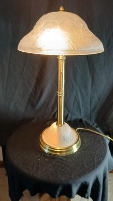 Beautiful, frosted glass lamp with Roses - With night-light base
