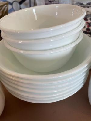 CEREAL AND DESSERT BOWLS PLUS COFFEE MUGS