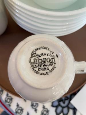CEREAL AND DESSERT BOWLS PLUS COFFEE MUGS