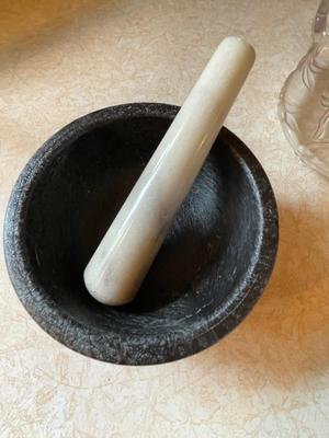 VARIETY OF SERVING PIECES, COASTERS AND TRAY