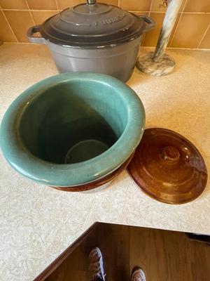 ENAMELED CAST IRON DUTCH OVEN, VINTAGE RED WING VILLAGE POTTERY