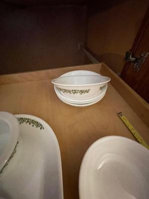 LARGE LOT OF CORELLE SPRING BLOSSOM CRAZY DAISY DINNERWARE