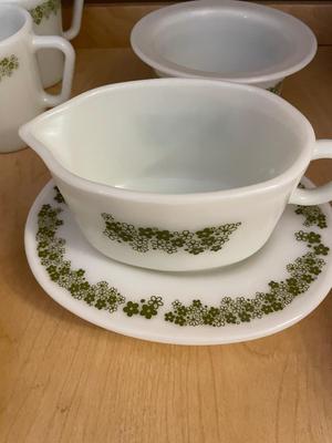 LARGE LOT OF CORELLE SPRING BLOSSOM CRAZY DAISY DINNERWARE