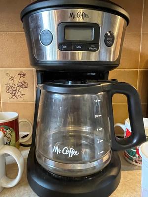 MR. COFFEE 12 CUP COFFEE BREWER, MUGS AND BODUM FRENCH COFFEE PRESS