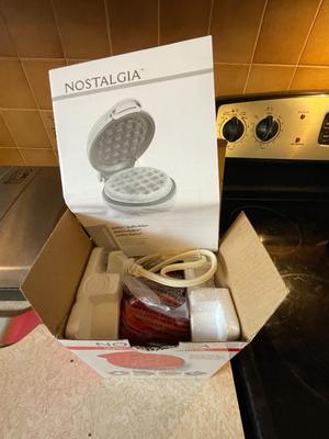 LEAN MEAN GEORGE FORMAN GRILLING MACHINE