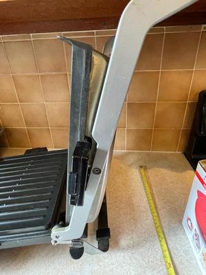 LEAN MEAN GEORGE FORMAN GRILLING MACHINE