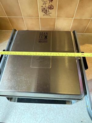 LEAN MEAN GEORGE FORMAN GRILLING MACHINE