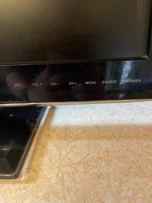 SEIKI FLAT SCREEN TV. 26”