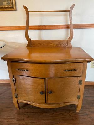 ANTIQUE WASHSTAND/DRY SINK WOODEN CABINET