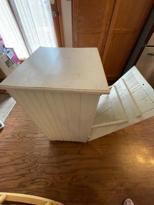 WOODEN TRASH BIN CONTAINER/CONCEALER