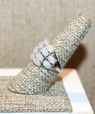 Size 8 White Opal Style Horizontal Side Oval Stones (16) Ring on a Silver Tone Band (4.5g)
