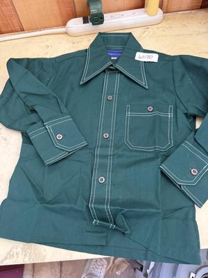 Size small child green shirt