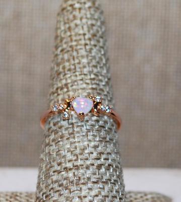 Size 7 Dainty Heart Shaped Iridescent Stone with Tiny Accent Clear Stones on a Rose Gold Band (1.3g)