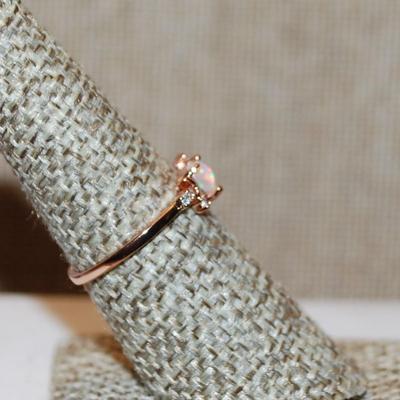 Size 7 Dainty Heart Shaped Iridescent Stone with Tiny Accent Clear Stones on a Rose Gold Band (1.3g)