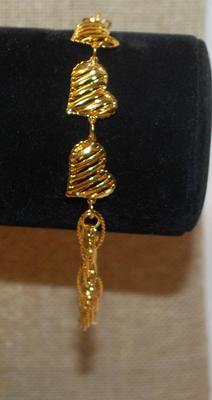 3 HEARTS Gold Colored Bracelet (8") with "Lamay" Style Circles and Lobster Clasp