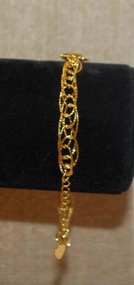 3 HEARTS Gold Colored Bracelet (8") with "Lamay" Style Circles and Lobster Clasp
