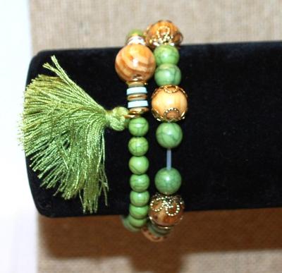 2 Piece Green Expandable Bracelet Set with "Crown" Beads & Tassel 3" Diameter