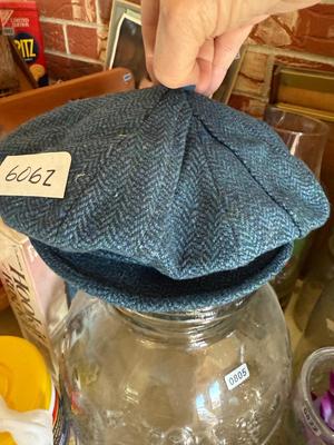 Set of 2 vintage hats