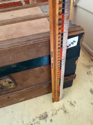 Storage box