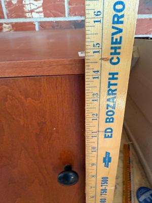 Storage cabinet