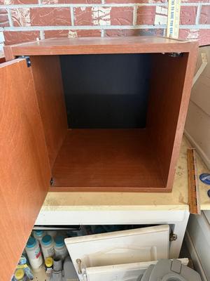 Storage cabinet