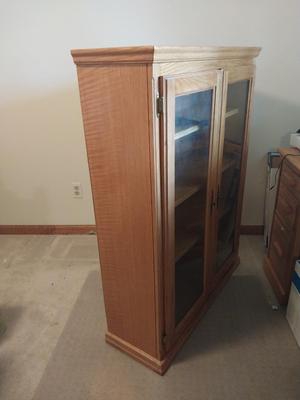 Oak Four Shelf Double Door Display Cabinet (2)