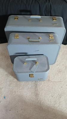 Vintage 3-piece Slimline Luggage set