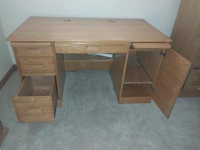 Nice Oak Computer Desk