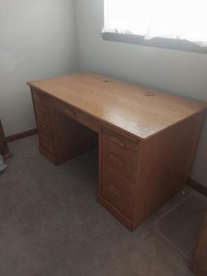 Nice Oak Computer Desk