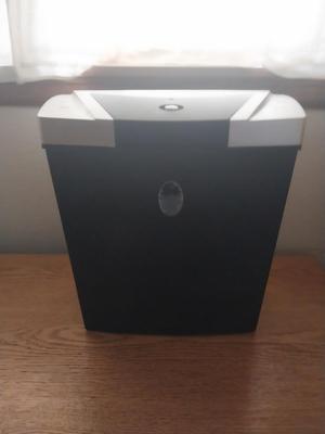 Novi Tech Paper Shredder and New Desk Calendar