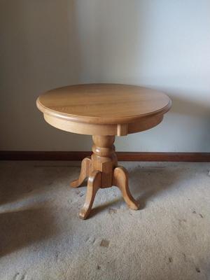 Oak Wood Round Side Table and Lamp