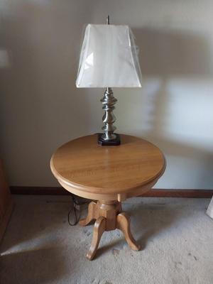 Oak Wood Round Side Table and Lamp
