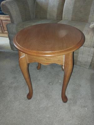 Oak Solid Wood End Table