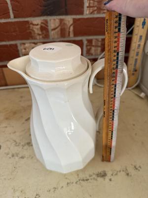 Thermos coffee carafe