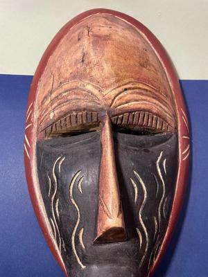 Vintage African Tribal Hand Carved Wooden Large Mask Wall Hanger 15.25” Long in Good Preowned Condition,