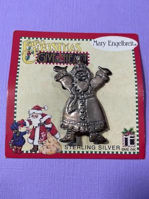 Vintage Scarce MARY ENGELBREIT Designer Sterling Silver SANTA CLAUS Pin in VG Never Used Condition.