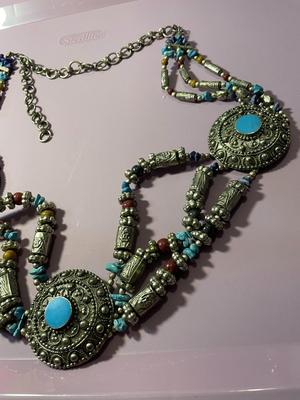 Vintage Southwestern Up-40" Adjustable Silver-tone Turquoise & Lapis Bead Chain Belt Preowned from an Estate.