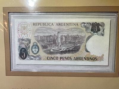 Argentina 5 Pesos/Argentinos Banknote/Currency in Uncirculated Condition by Fleetwood as Pictured.