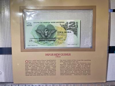 Papua New Guinea 2 Kina Banknote/Currency in Uncirculated Condition by Fleetwood as Pictured.